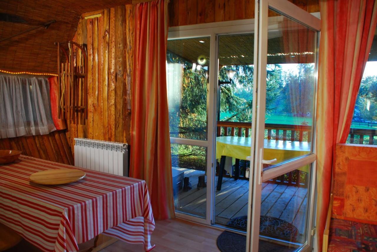 Chalets Des Trois Hetres プロンビエール・レ・バン エクステリア 写真